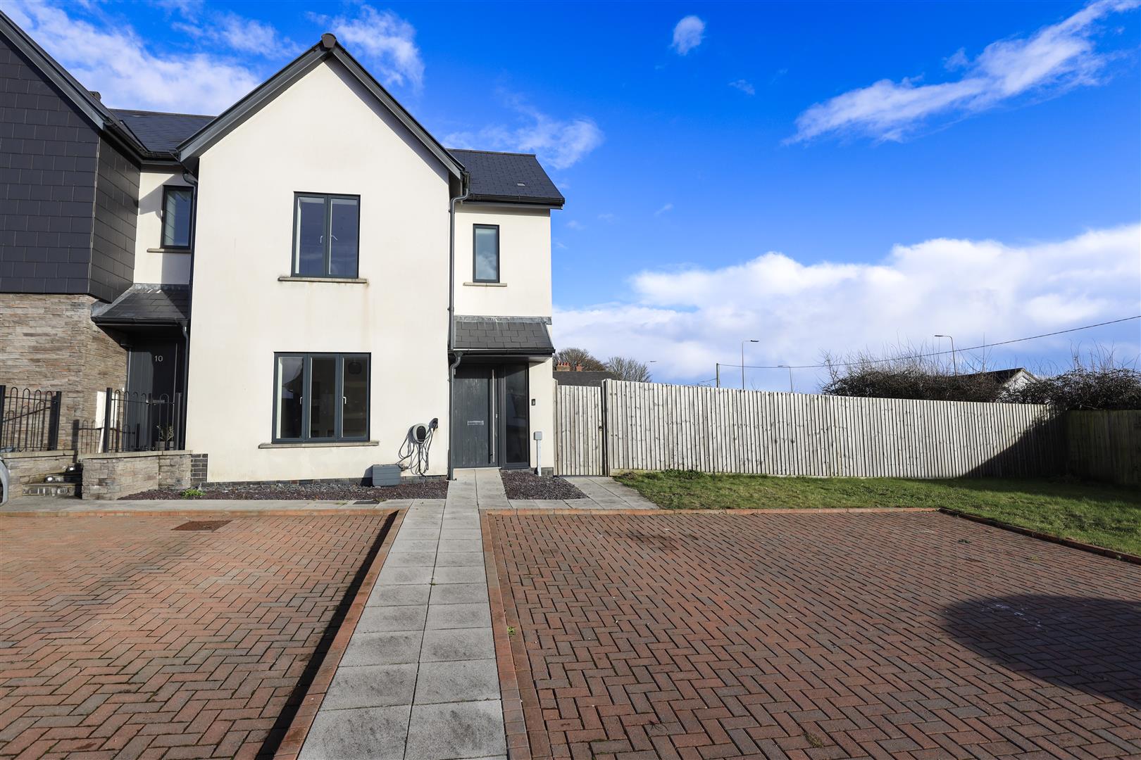11 Court Close, Cottrell Gardens, Bonvilston, Vale of Glamorgan, CF5 6FX